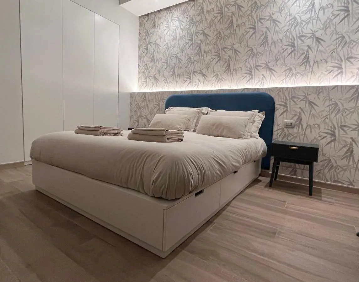 Luxury Studio 11 Bari 0*,